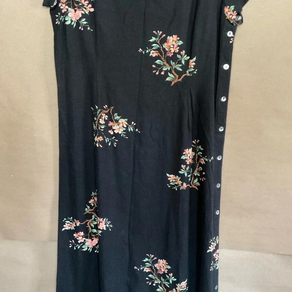 Crazy Horse by Liz Claiborne Floral Black Dress. Linen blend. Size 12 - Picture 3 of 10